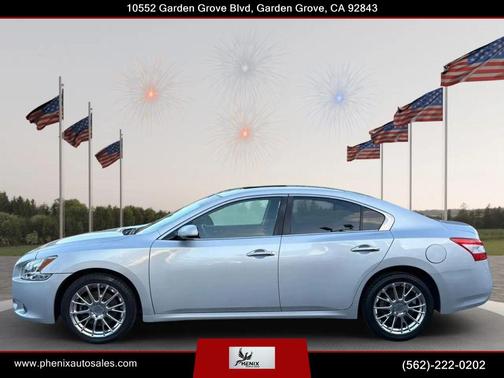 Brilliant Silver Metallic 2011 Nissan Maxima S