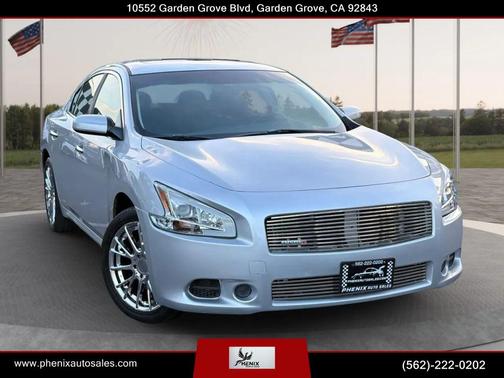 Brilliant Silver Metallic 2011 Nissan Maxima S