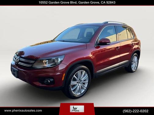 Wild Cherry Metallic 2013 Volkswagen Tiguan 2.0T SE 4MOTION
