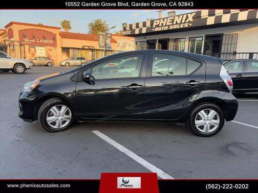2014 Toyota Prius c Two
