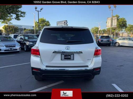 2013 Toyota Highlander SE