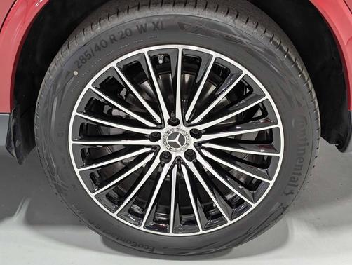 2025 Mercedes-Benz GLC 300 4MATIC