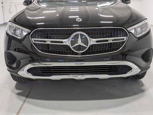 2026 Mercedes-Benz GLC 300 