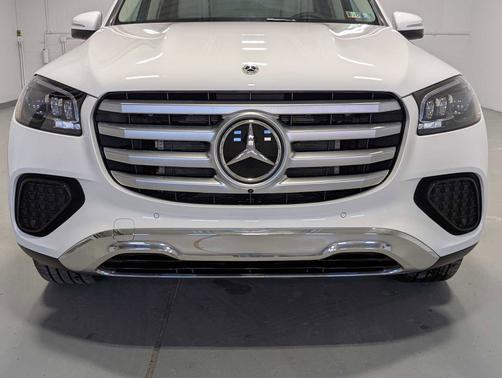 2026 Mercedes-Benz GLS 450 