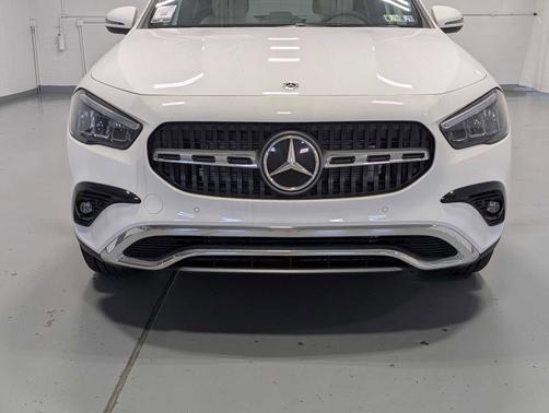 Polar White 2026 Mercedes-Benz GLA 250 4MATIC