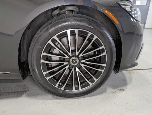 Graphite Grey Metallic 2022 Mercedes-Benz S-Class S 580 4MATIC