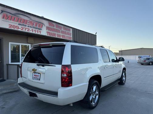 2014 Chevrolet Suburban 1500 LTZ