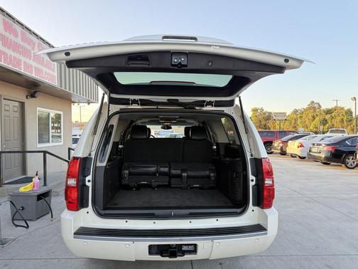 2014 Chevrolet Suburban 1500 LTZ