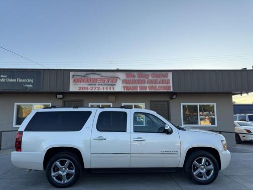 2014 Chevrolet Suburban 1500 LTZ