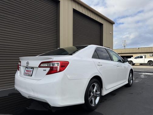 2014 Toyota Camry SE