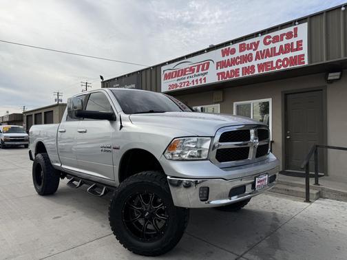 2015 RAM 1500 SLT
