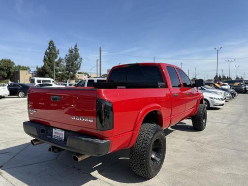 Red 2004 Dodge Ram 1500 SLT Quad Cab