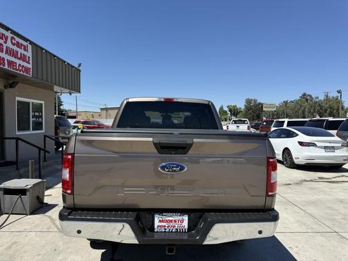 Gray 2018 Ford F-150 XLT