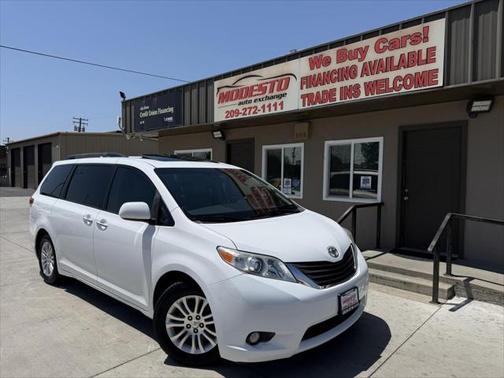 2011 Toyota Sienna XLE