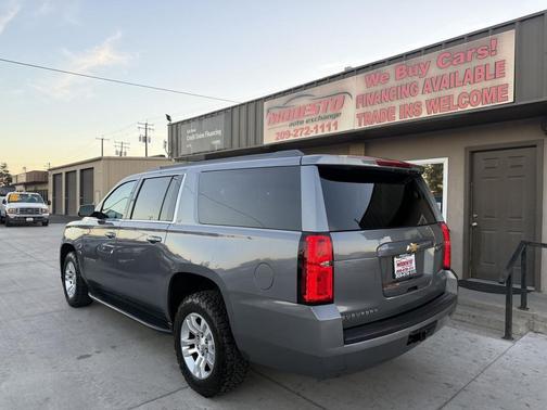 2018 Chevrolet Suburban LT