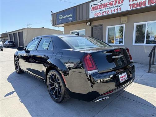 2019 Chrysler 300 S