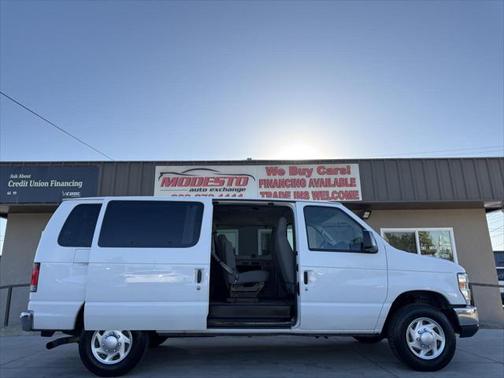 2012 Ford E350 Super Duty XLT