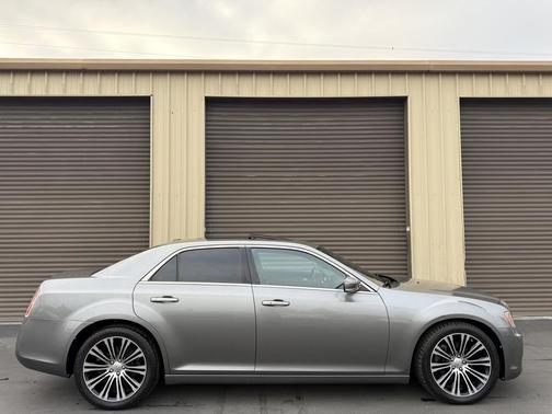 2012 Chrysler 300 S