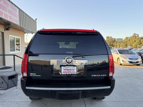 2010 Cadillac Escalade Platinum Edition