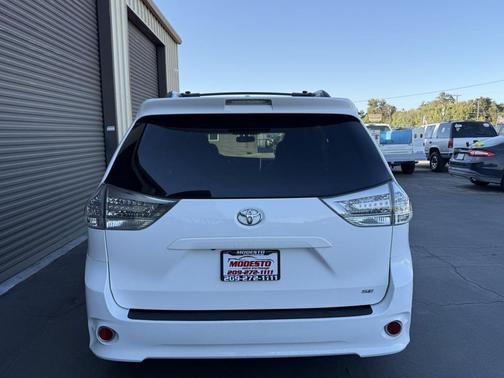 2015 Toyota Sienna SE Premium