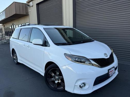 2015 Toyota Sienna SE Premium