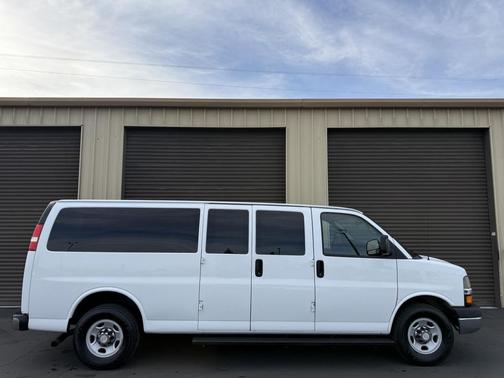 2014 Chevrolet Express 3500 LT