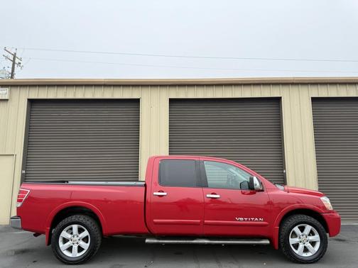 2008 Nissan Titan LE Crew Cab