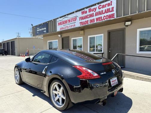 Magnetic Black Metallic 2009 Nissan 370Z Touring