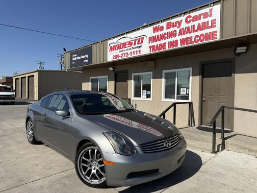 Gray 2005 INFINITI G35 Base
