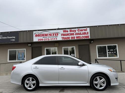 2014 Toyota Camry SE