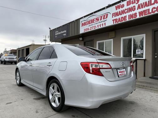 2014 Toyota Camry SE