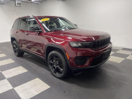 Velvet Red Pearlcoat 2023 Jeep Grand Cherokee Altitude
