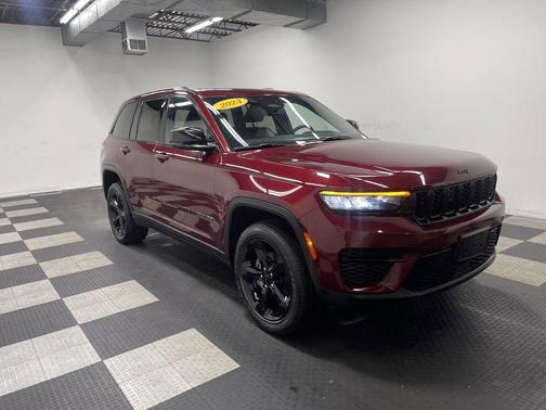 2023 Jeep Grand Cherokee Altitude