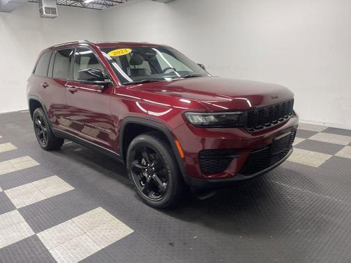 Velvet Red Pearlcoat 2023 Jeep Grand Cherokee Altitude