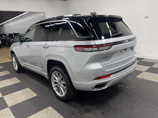 2025 Jeep Grand Cherokee Summit