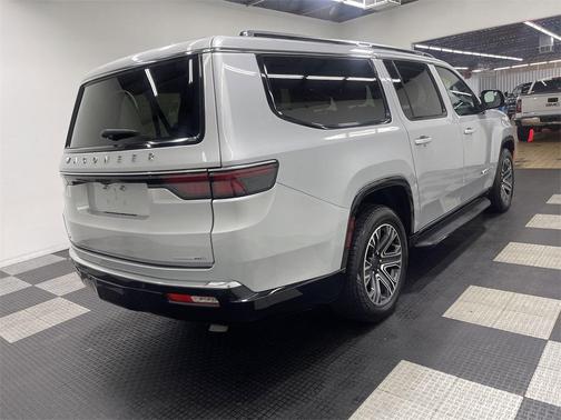 2023 Jeep Wagoneer L Series II