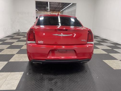 Redline Red Tricoat Pearl 2016 Chrysler 300 S
