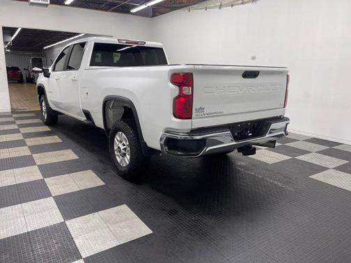 Summit White 2024 Chevrolet Silverado 2500 LT