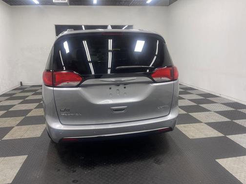 2018 Chrysler Pacifica Touring-L Plus