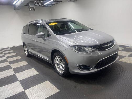 2018 Chrysler Pacifica Touring-L Plus