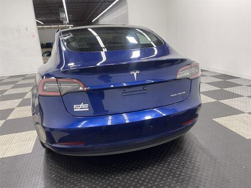 2020 Tesla Model 3 Long Range
