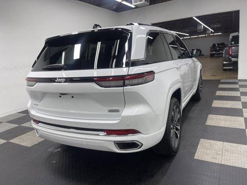 2025 Jeep Grand Cherokee Overland