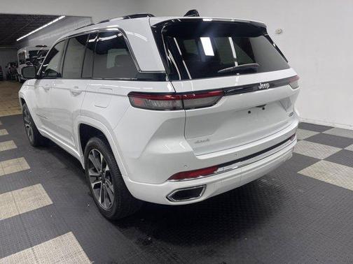 2025 Jeep Grand Cherokee Overland