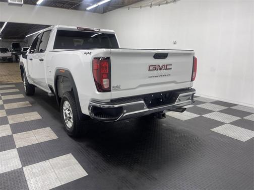 2024 GMC Sierra 2500 Pro