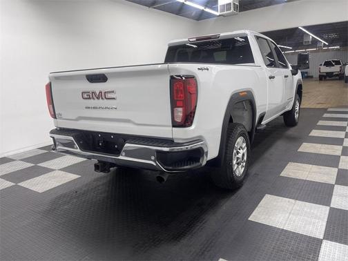 2024 GMC Sierra 2500 Pro