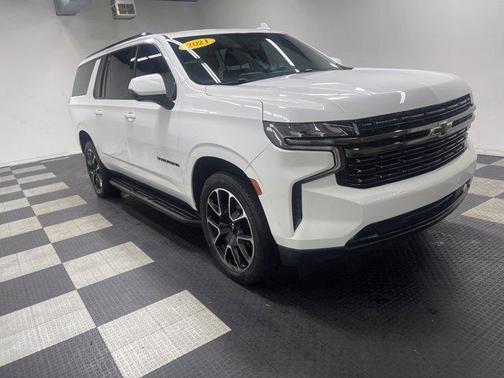 Summit White 2021 Chevrolet Suburban RST