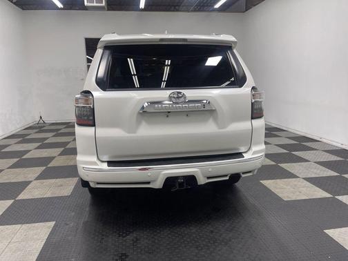 Blizzard Pearl 2016 Toyota 4Runner Limited