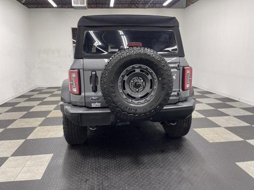 Gray Metallic 2025 Ford Bronco Badlands