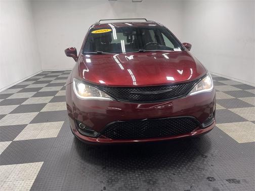 2020 Chrysler Pacifica Launch Edition