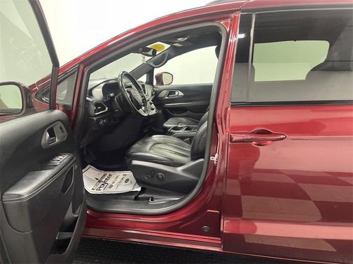 2020 Chrysler Pacifica Launch Edition